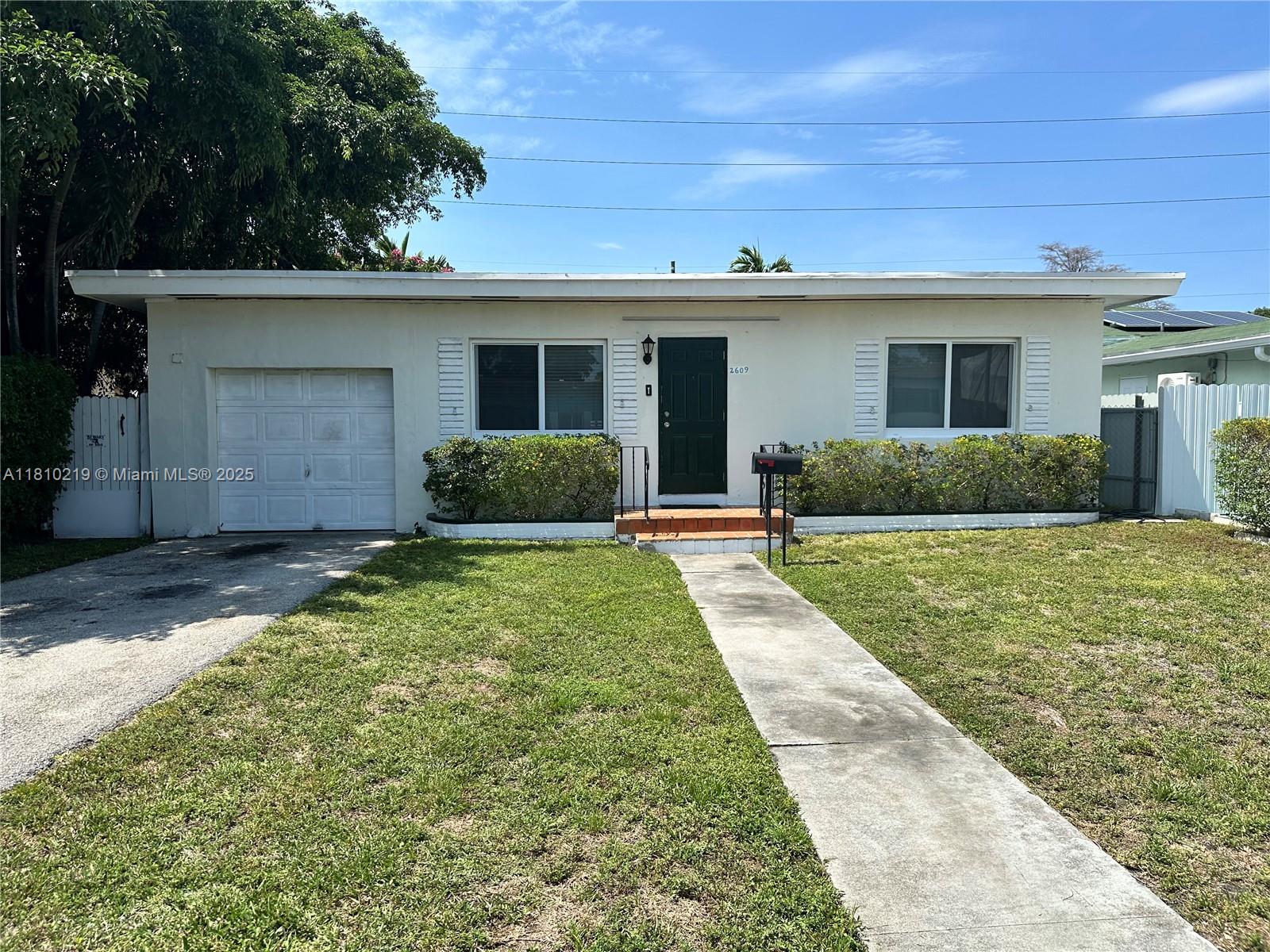 Property for Sale at 2609 Arthur St, Hollywood, Broward County, Florida - Bedrooms: 2 
Bathrooms: 1  - $425,000