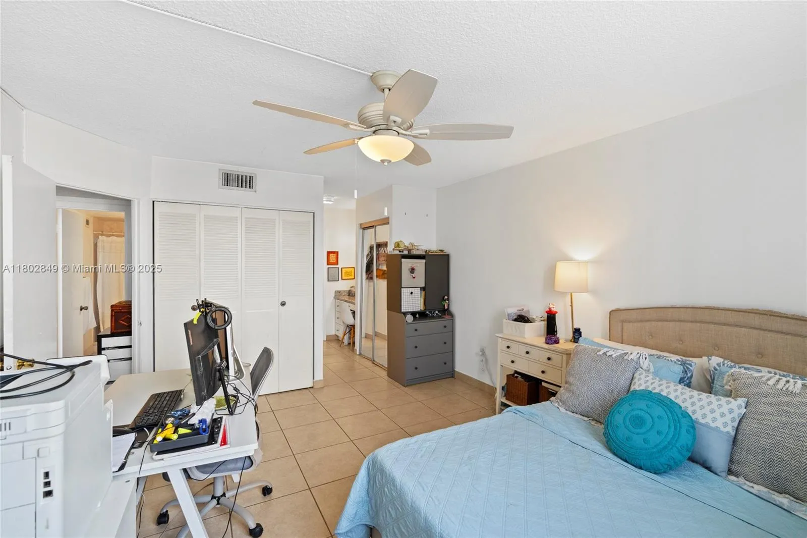 Aventura, Florida 33160, United States, 2 Bedrooms Bedrooms, ,2 BathroomsBathrooms,Residential,Active,130075