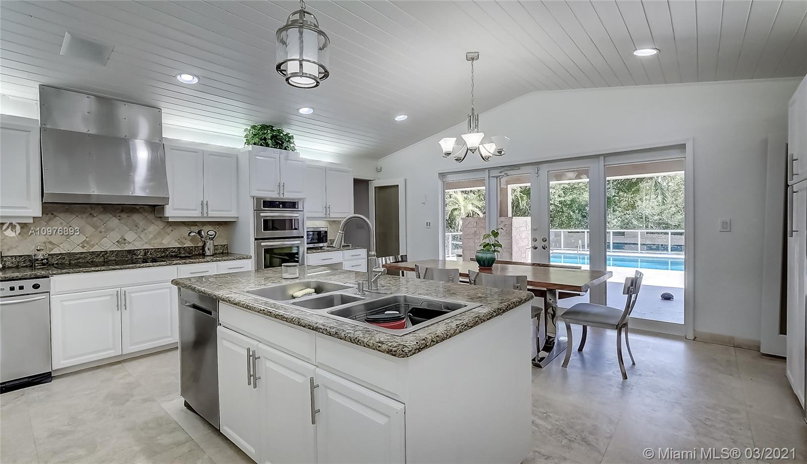 COCOPLUM SEC 1 - Residential