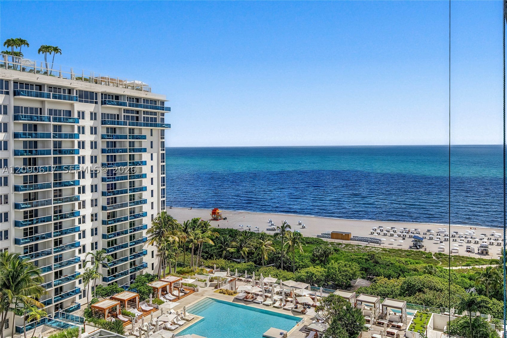 2301 Collins Ave 1420