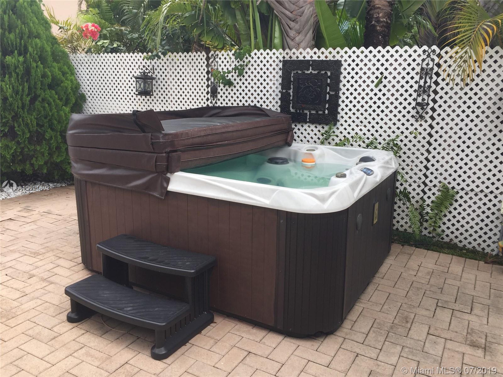 RIVENDELL EAST - Residential