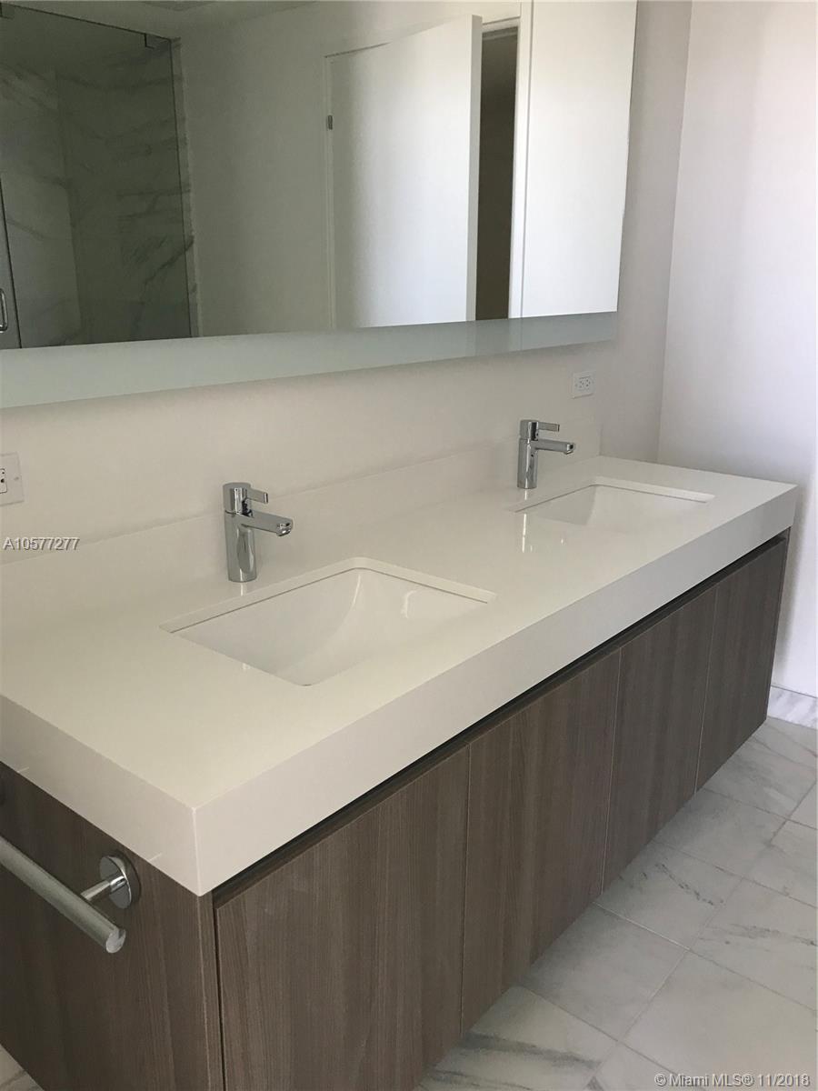 GALE AT FORT LAUDERDALE - Residential Lease