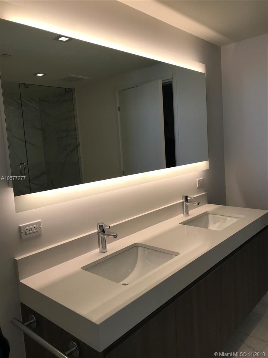 GALE AT FORT LAUDERDALE - Residential Lease