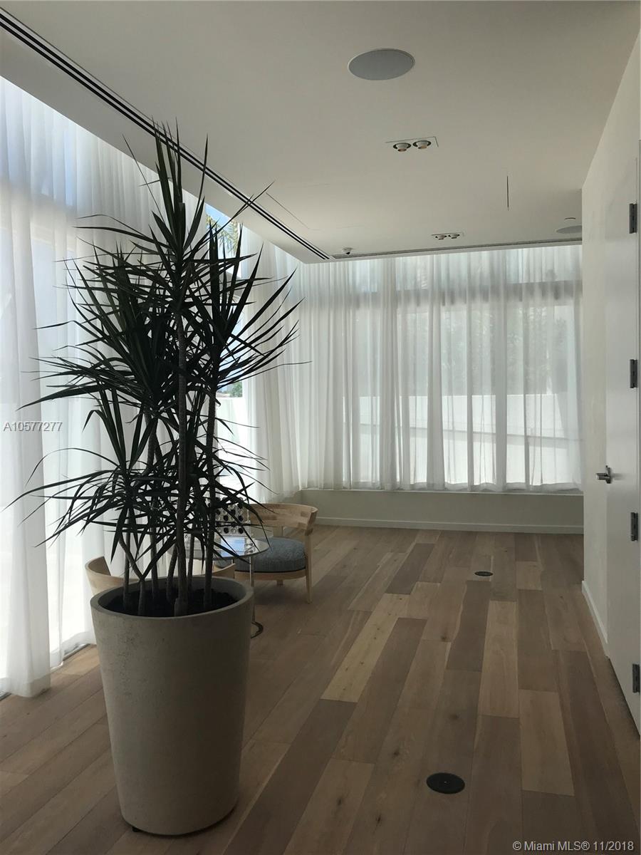 GALE AT FORT LAUDERDALE - Residential Lease