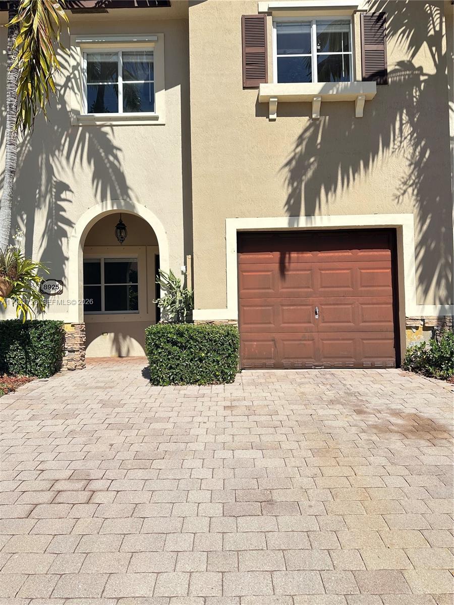 LAKES BY THE BAY JAY - Residential