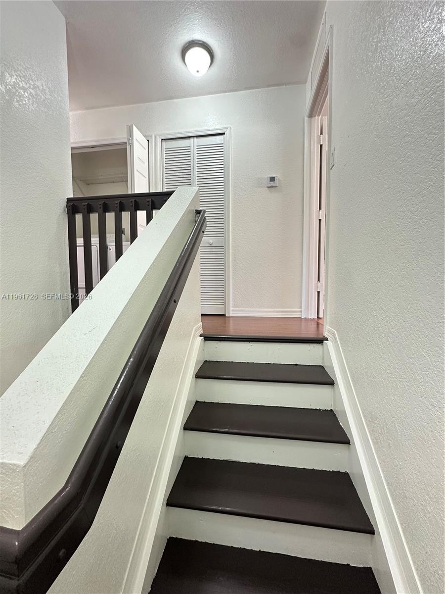 LAKES BY THE BAY JAY - Residential