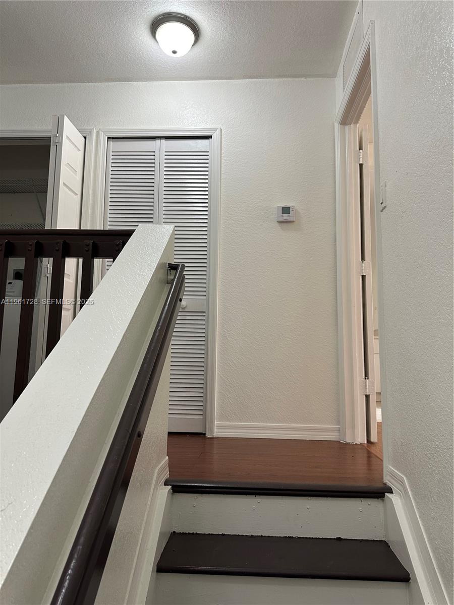 LAKES BY THE BAY JAY - Residential