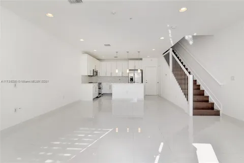 2621 NE 212th Ter Unit 206, Miami, FL 33180 - #: A11714026
