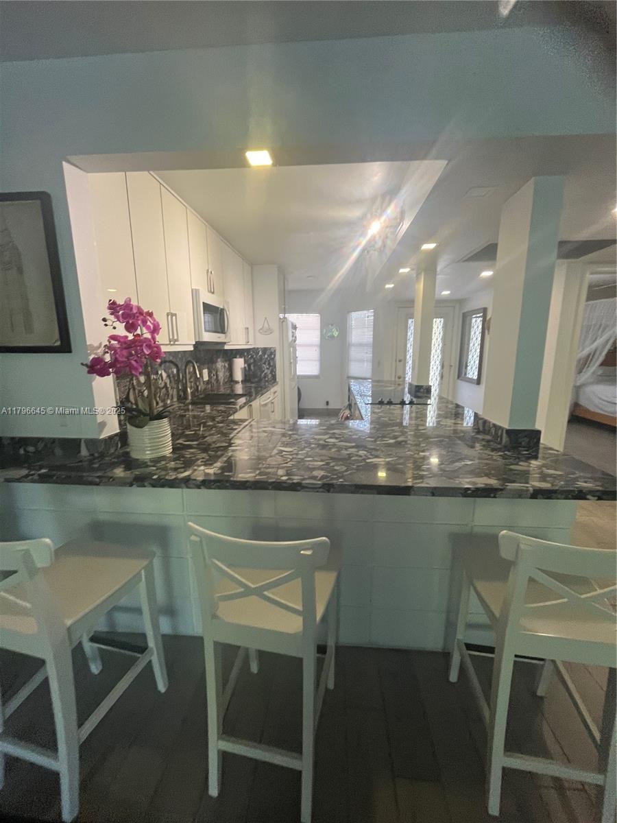 Rental Property at 1401 Sw 128th Ter 309H, Pembroke Pines, Miami-Dade County, Florida - Bedrooms: 2 
Bathrooms: 2  - $2,200 MO.
