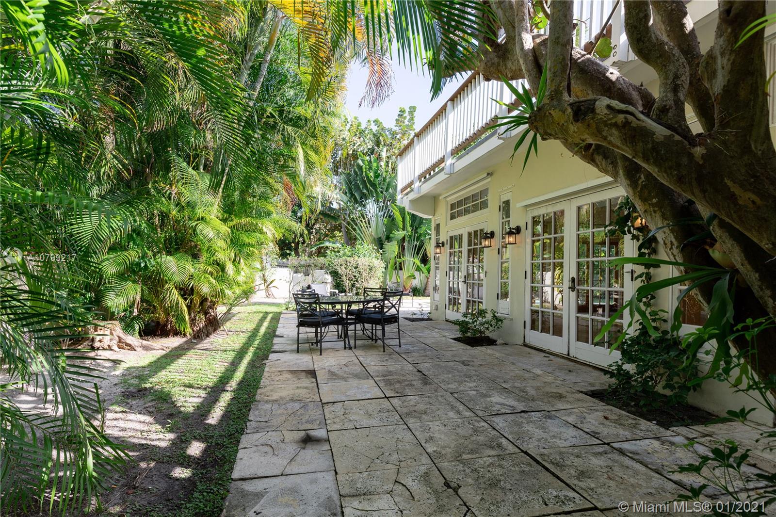 PALM BEACH SHORES REV - Residential