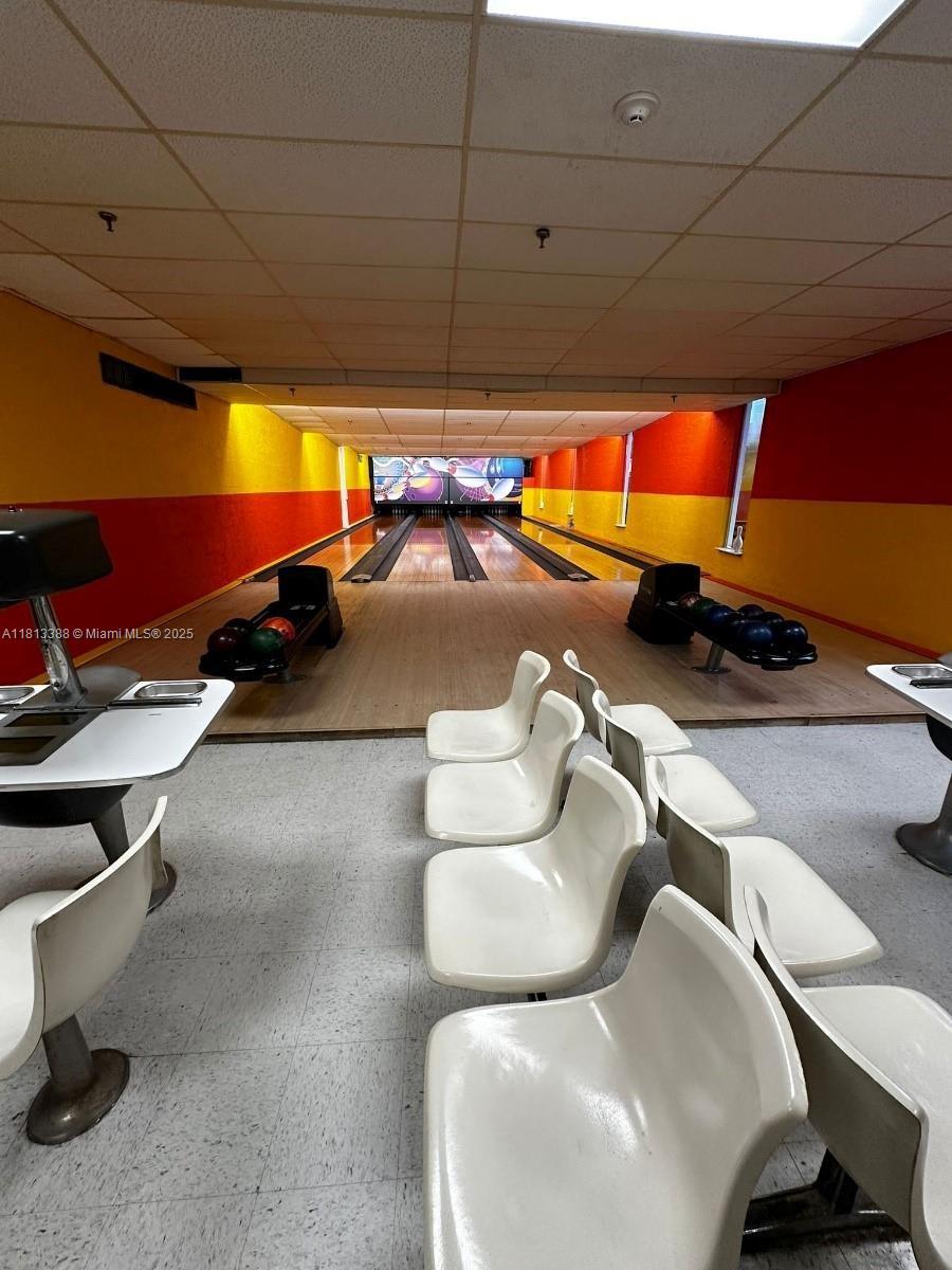 CASTLE APARTMENTS 2 CONDO - Residential