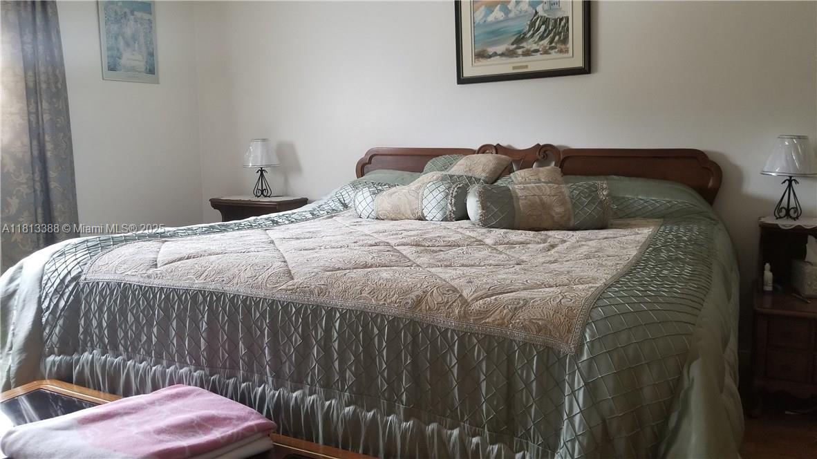 CASTLE APARTMENTS 2 CONDO - Residential