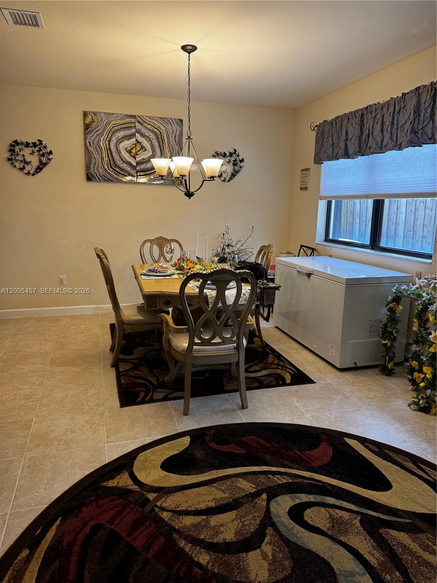 BAYWINDS OF FLORES - Residential