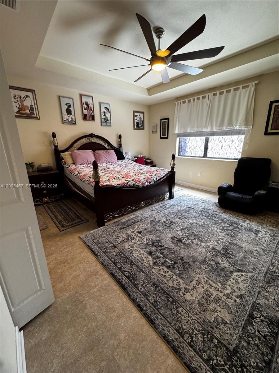 BAYWINDS OF FLORES - Residential