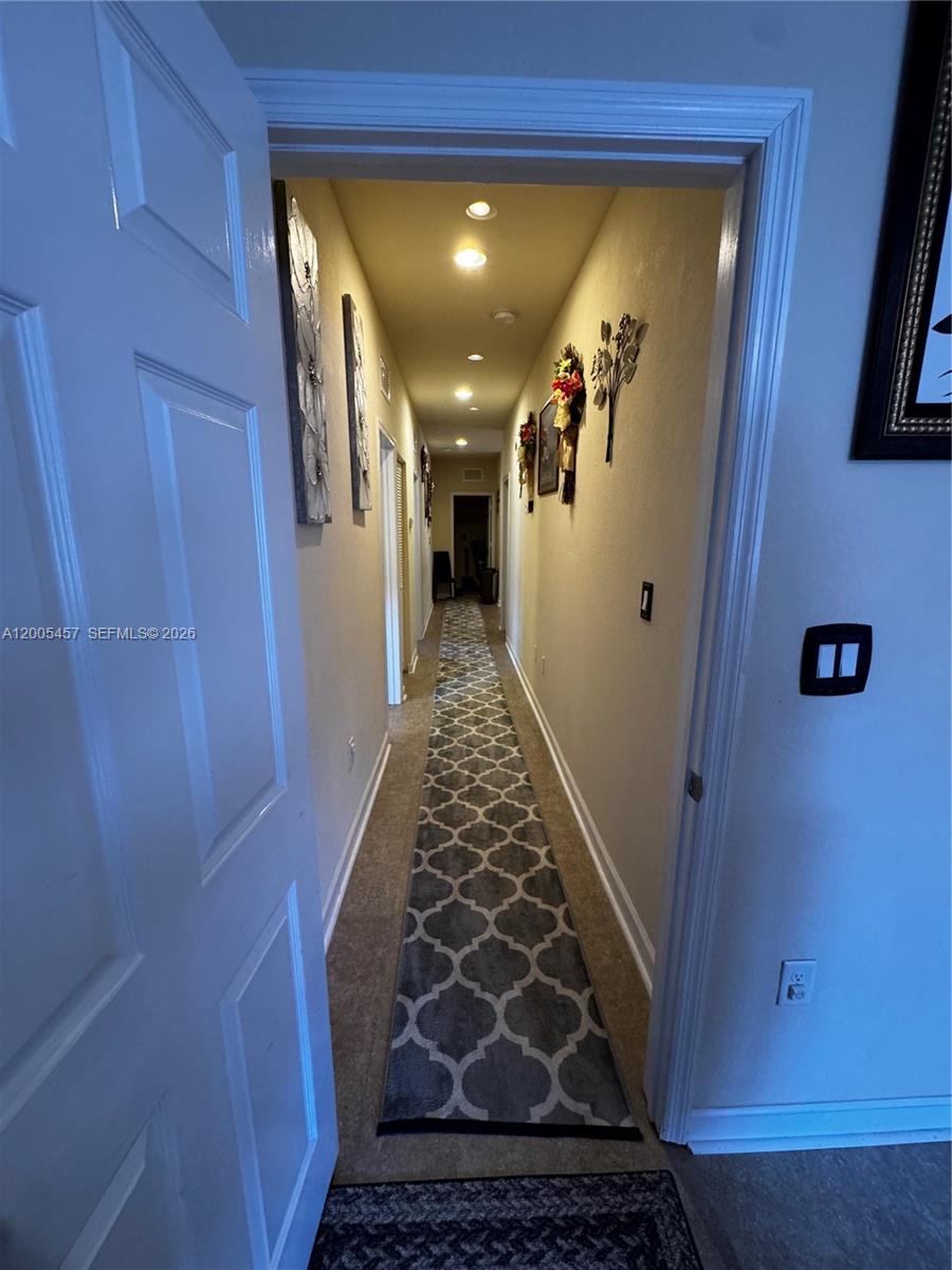 BAYWINDS OF FLORES - Residential