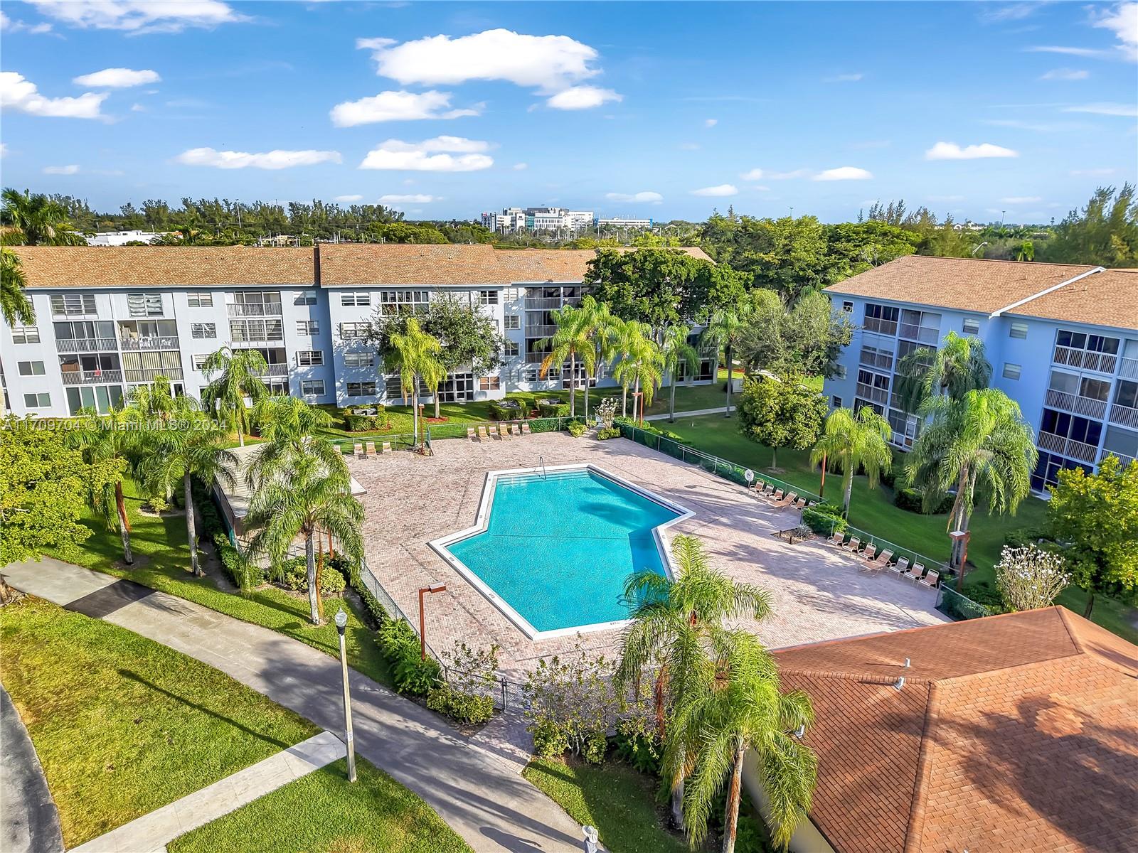 BUCKINGHAM EAST AT CENTUR - Residential
