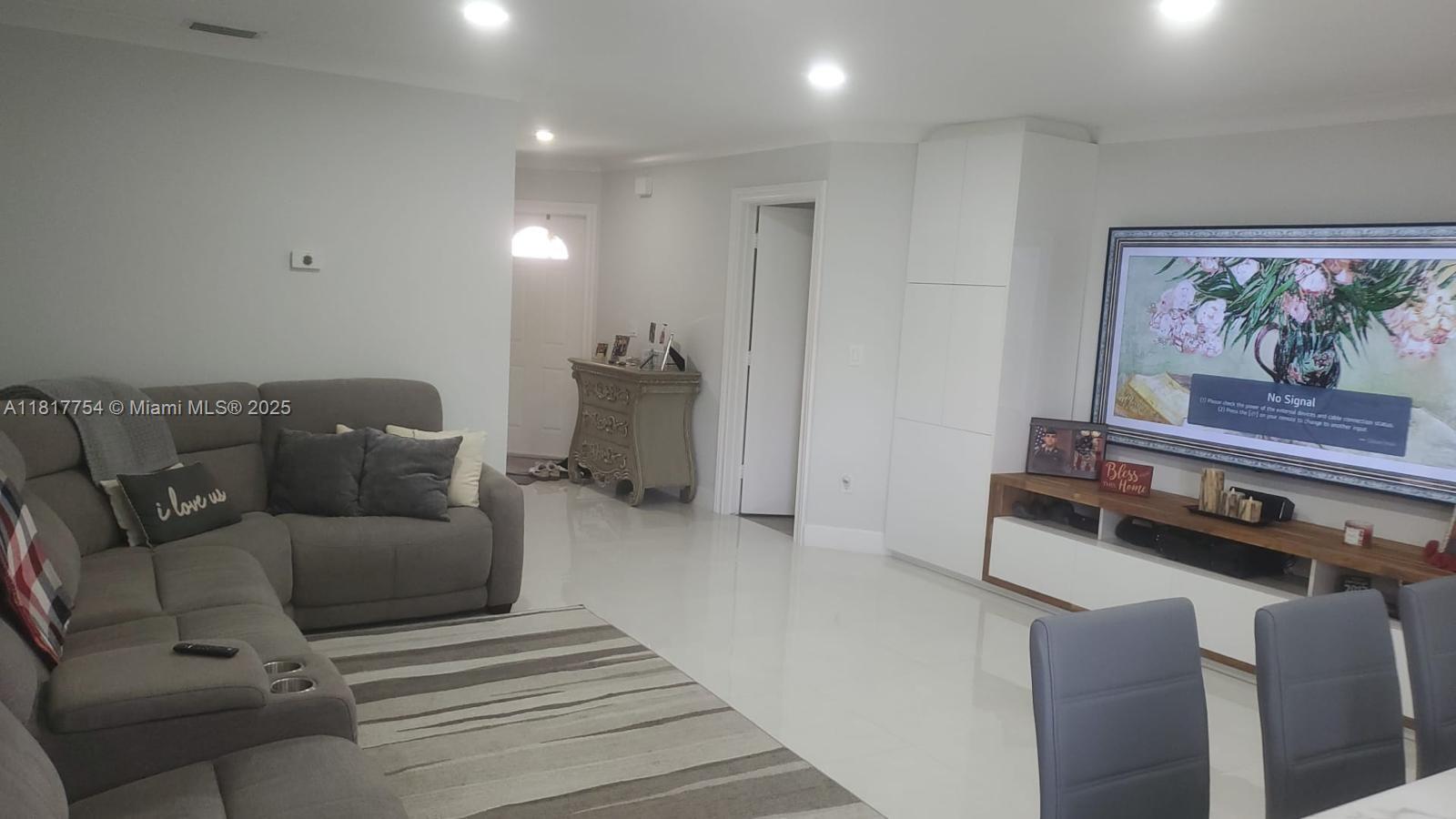 RAINBERRY 4 - Residential Lease