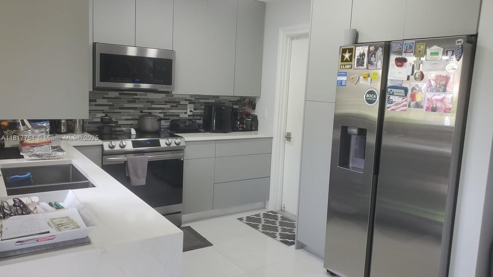 RAINBERRY 4 - Residential Lease