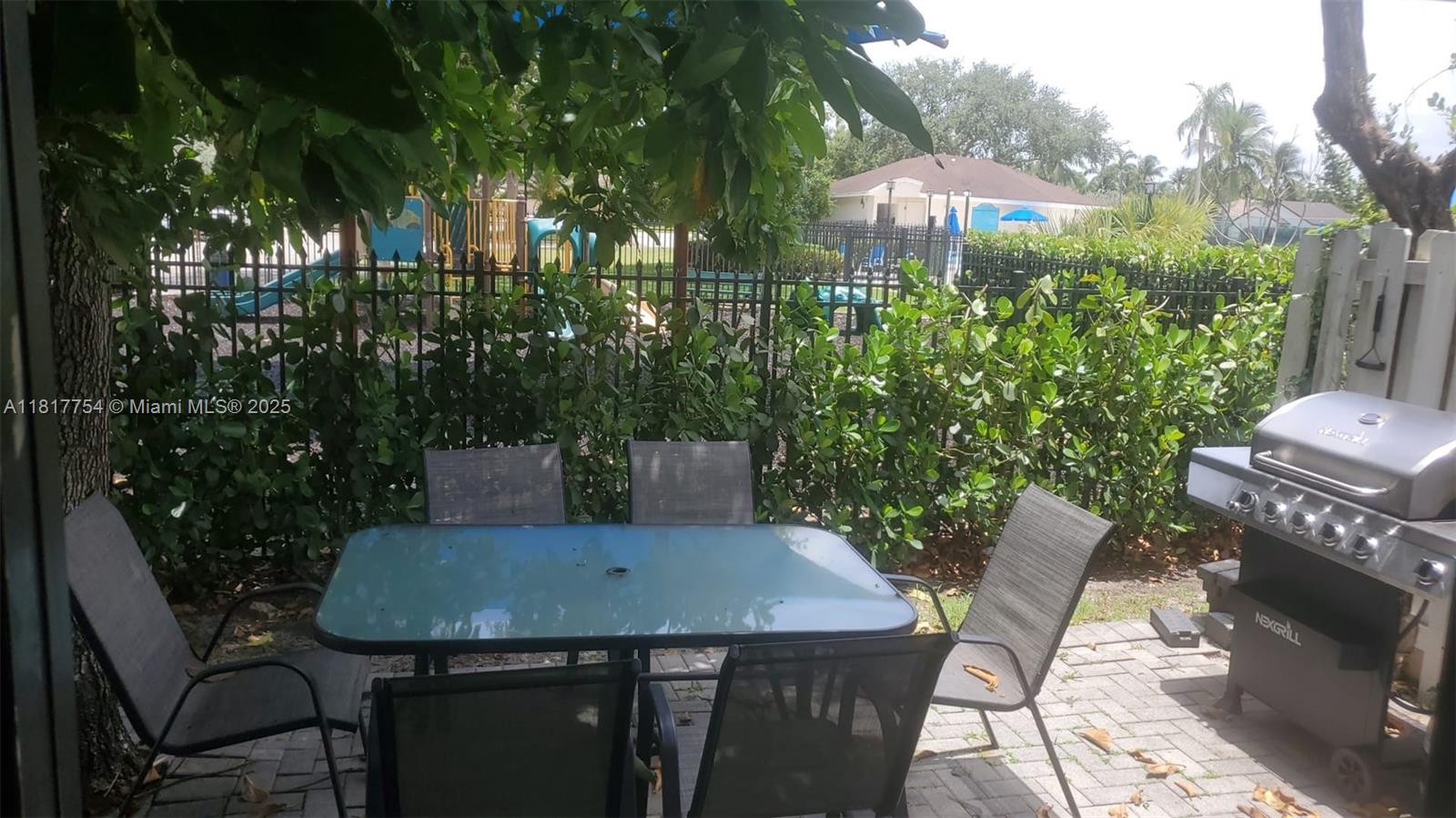 RAINBERRY 4 - Residential Lease
