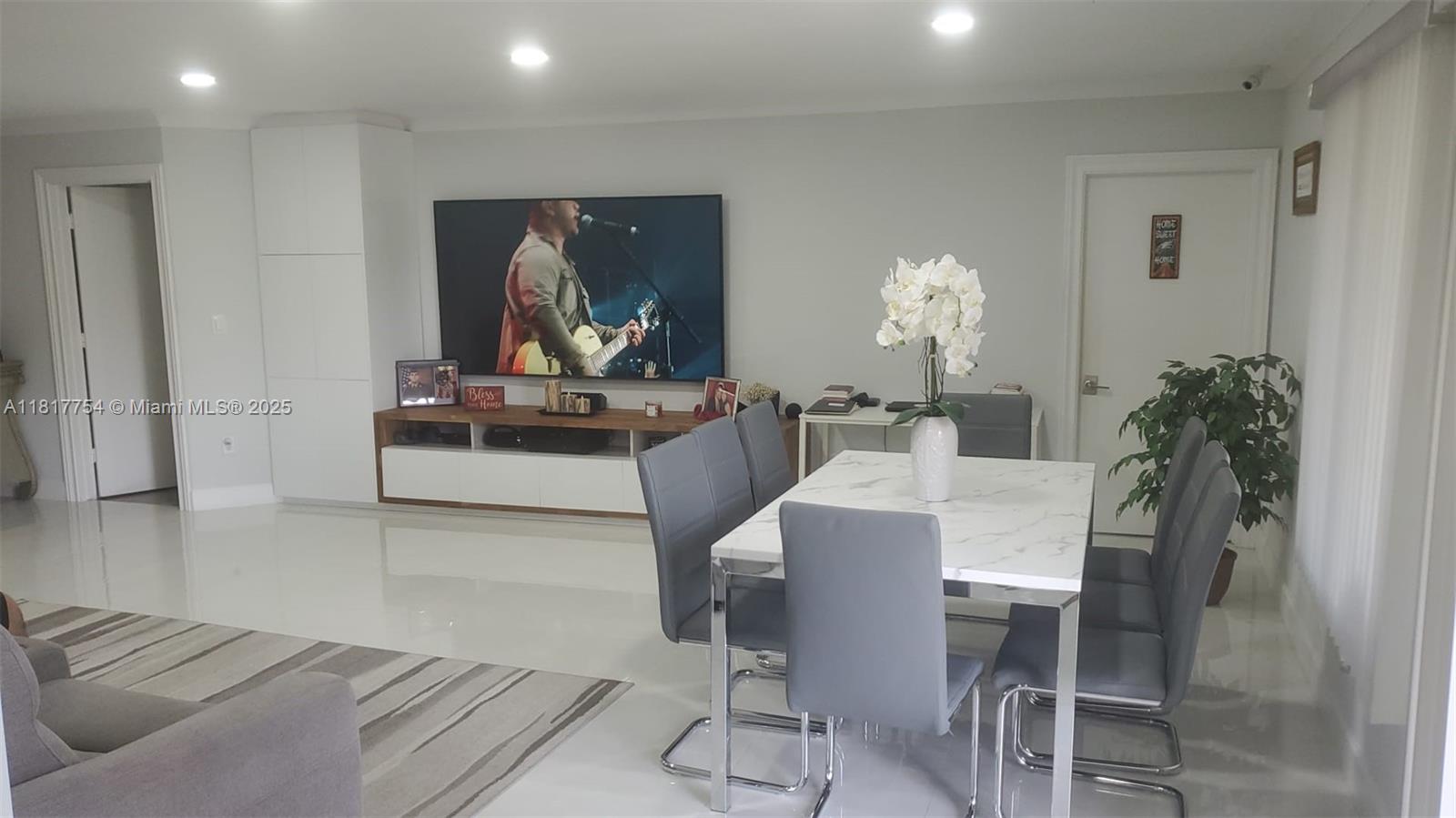 RAINBERRY 4 - Residential Lease