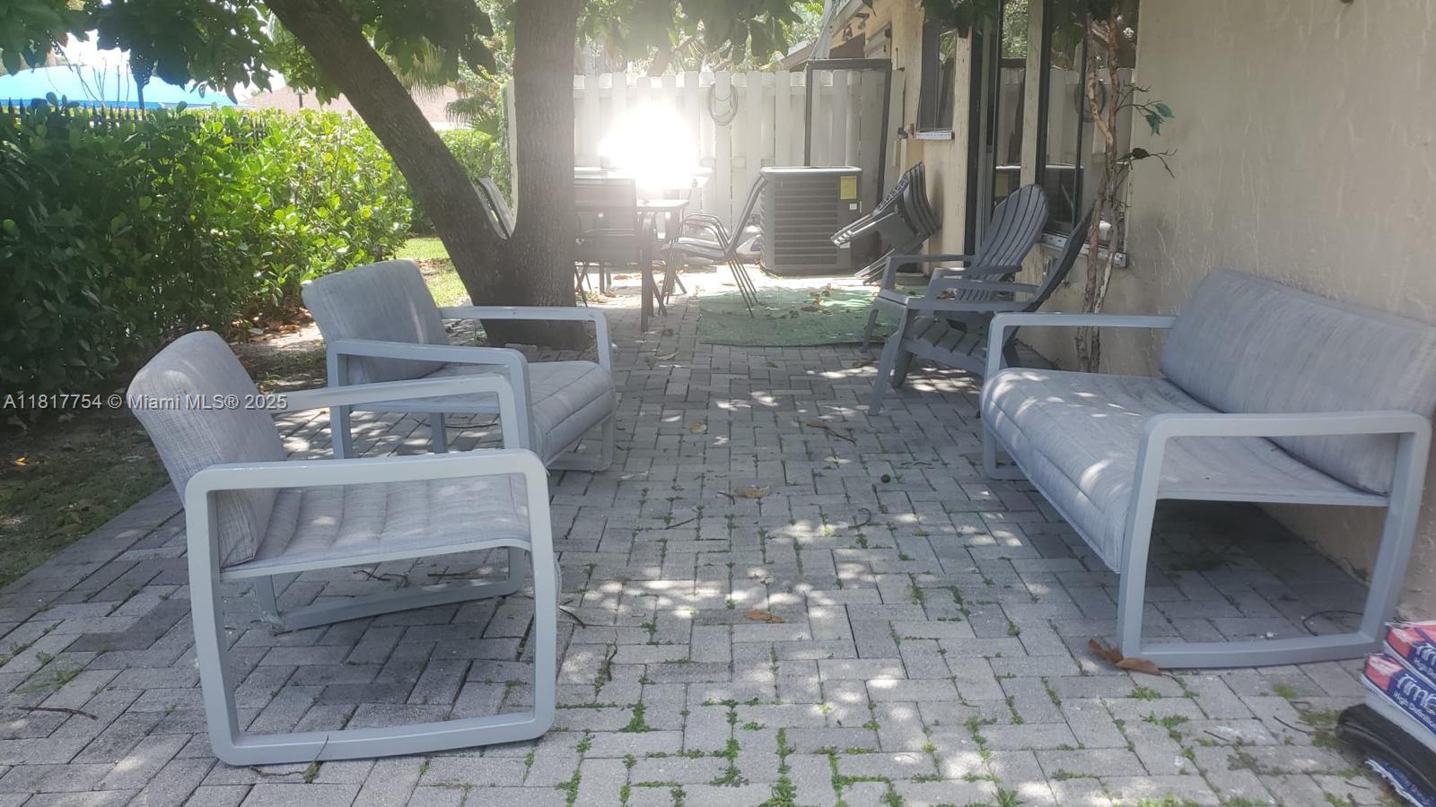 RAINBERRY 4 - Residential Lease