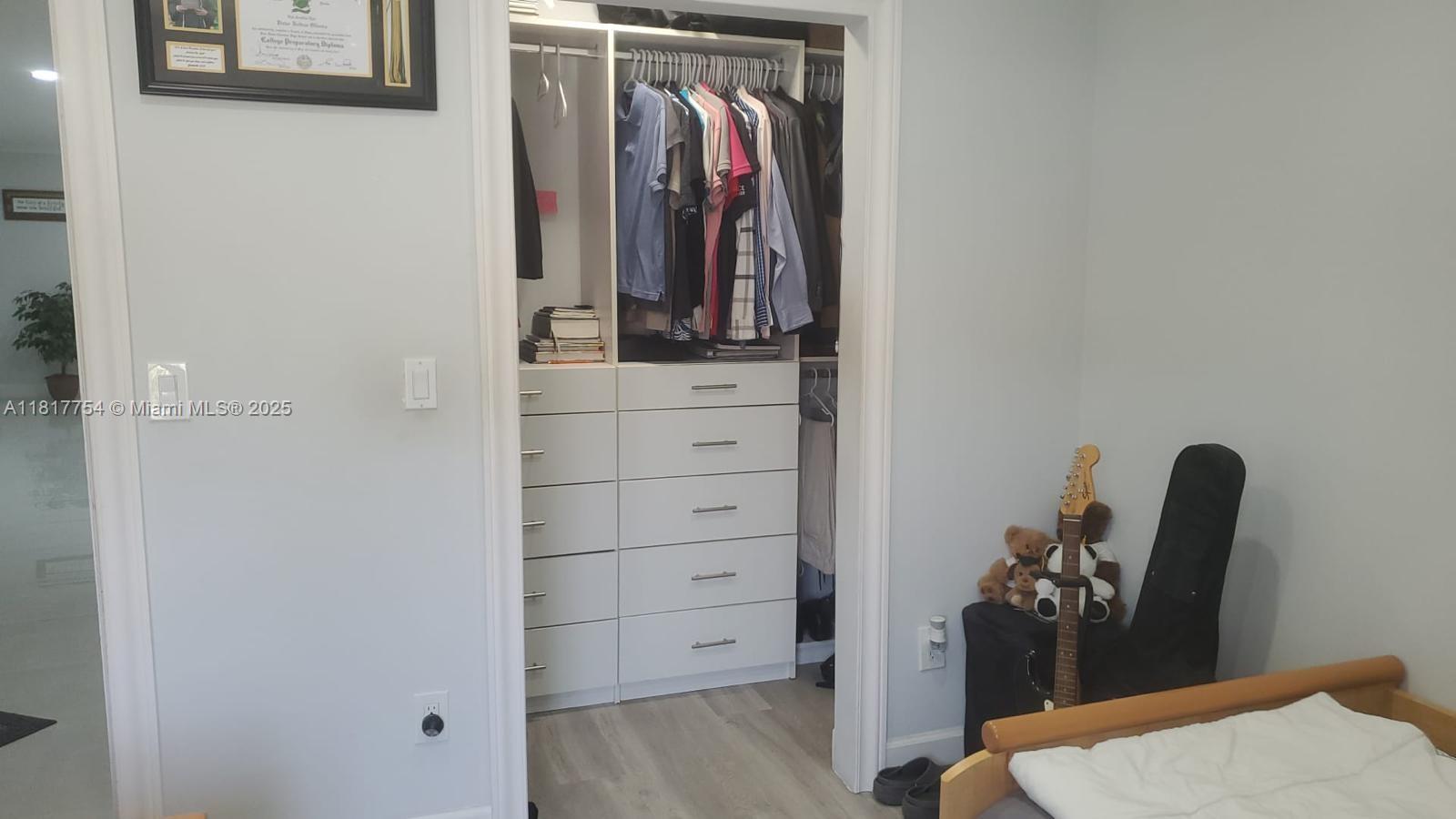 RAINBERRY 4 - Residential Lease