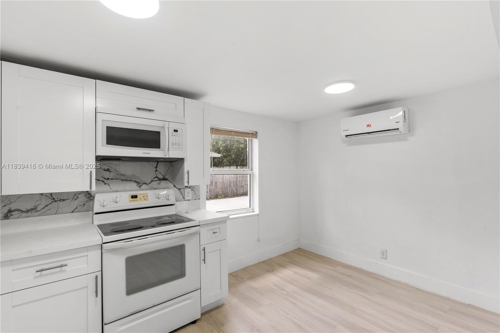 DELRAY TOWN OF - Residential Lease