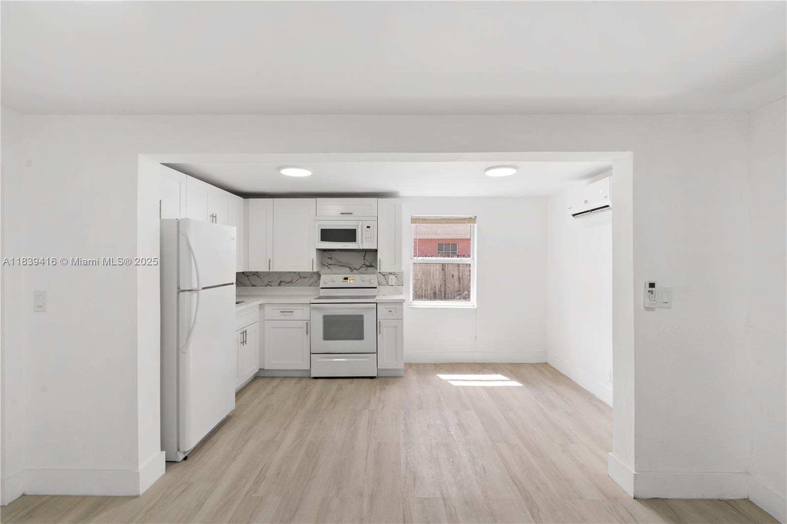DELRAY TOWN OF - Residential Lease