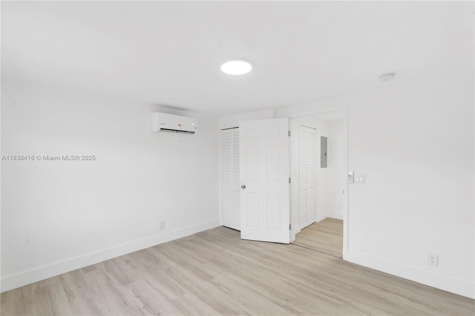 DELRAY TOWN OF - Residential Lease