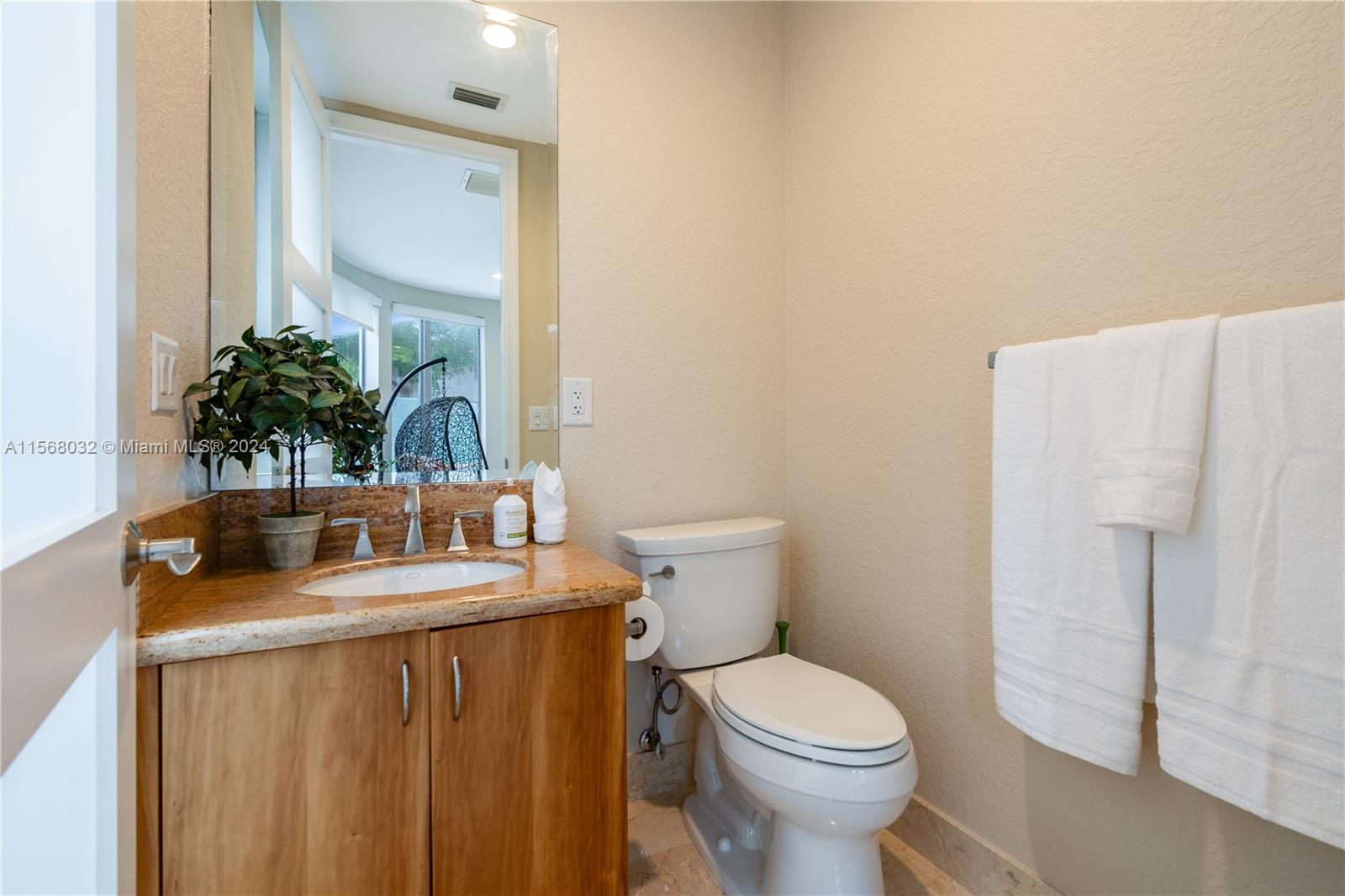 COLEE HAMMOCK - Residential Lease