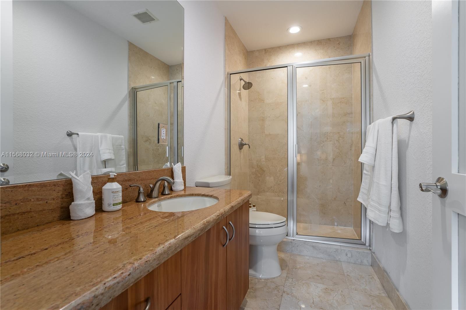 COLEE HAMMOCK - Residential Lease