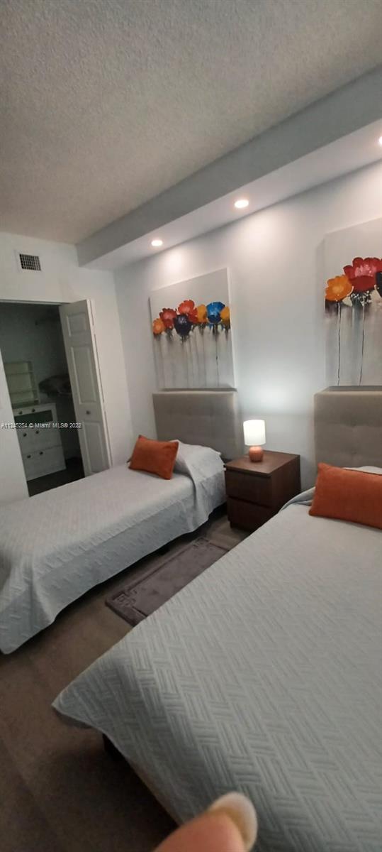 PORTO BELLAGIO CONDO - Residential Lease