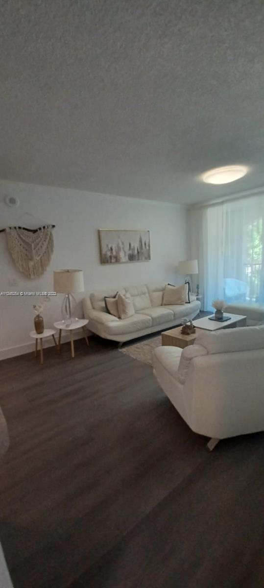 PORTO BELLAGIO CONDO - Residential Lease