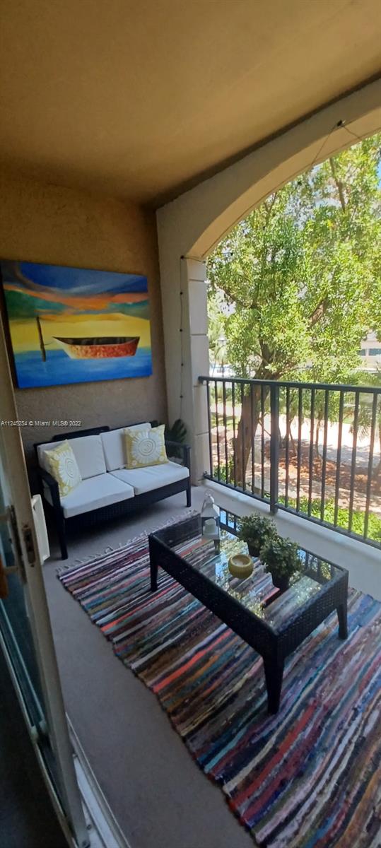 PORTO BELLAGIO CONDO - Residential Lease