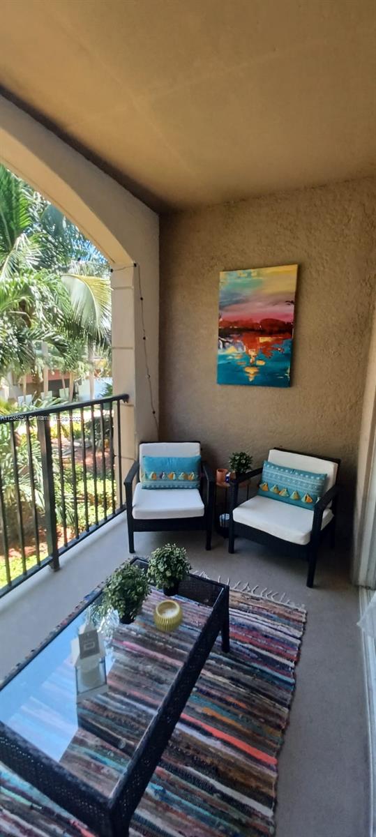 PORTO BELLAGIO CONDO - Residential Lease