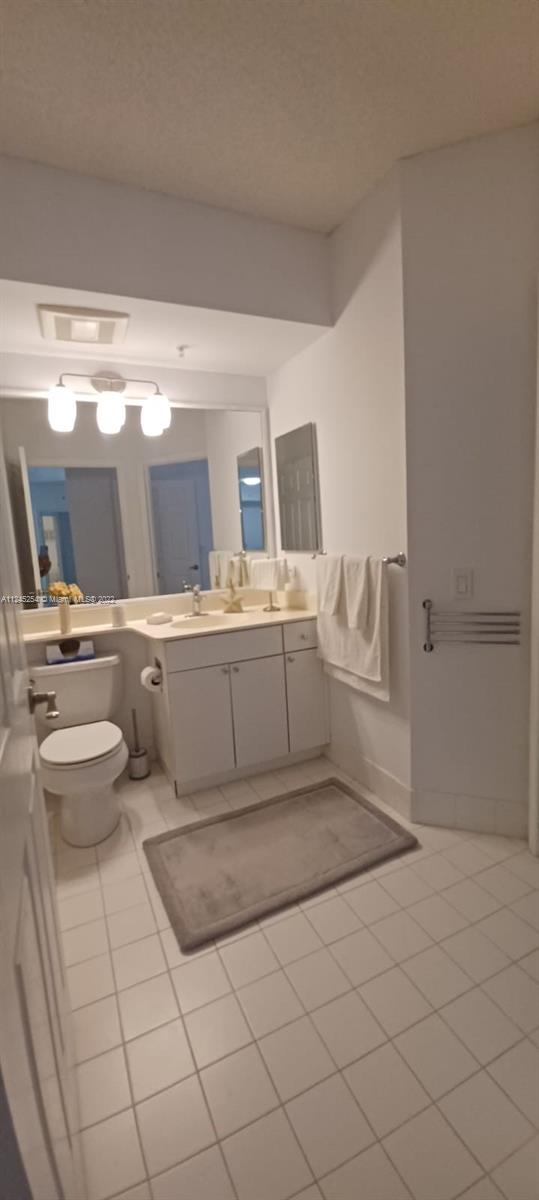 PORTO BELLAGIO CONDO - Residential Lease