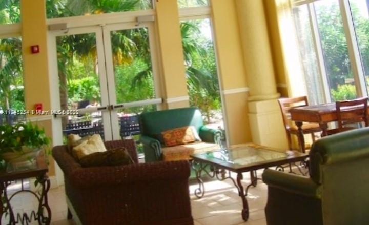 PORTO BELLAGIO CONDO - Residential Lease