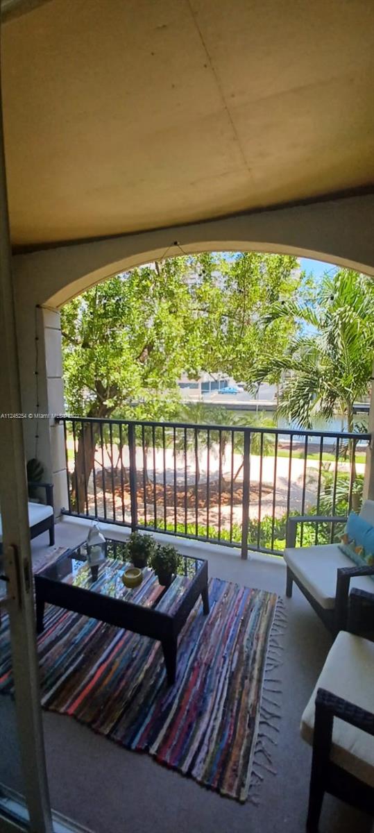 PORTO BELLAGIO CONDO - Residential Lease