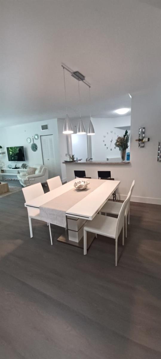 PORTO BELLAGIO CONDO - Residential Lease