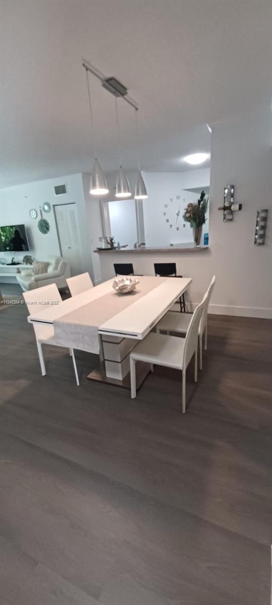 PORTO BELLAGIO CONDO - Residential Lease