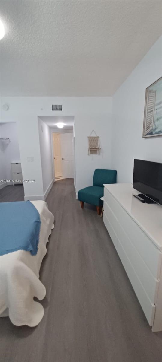 PORTO BELLAGIO CONDO - Residential Lease