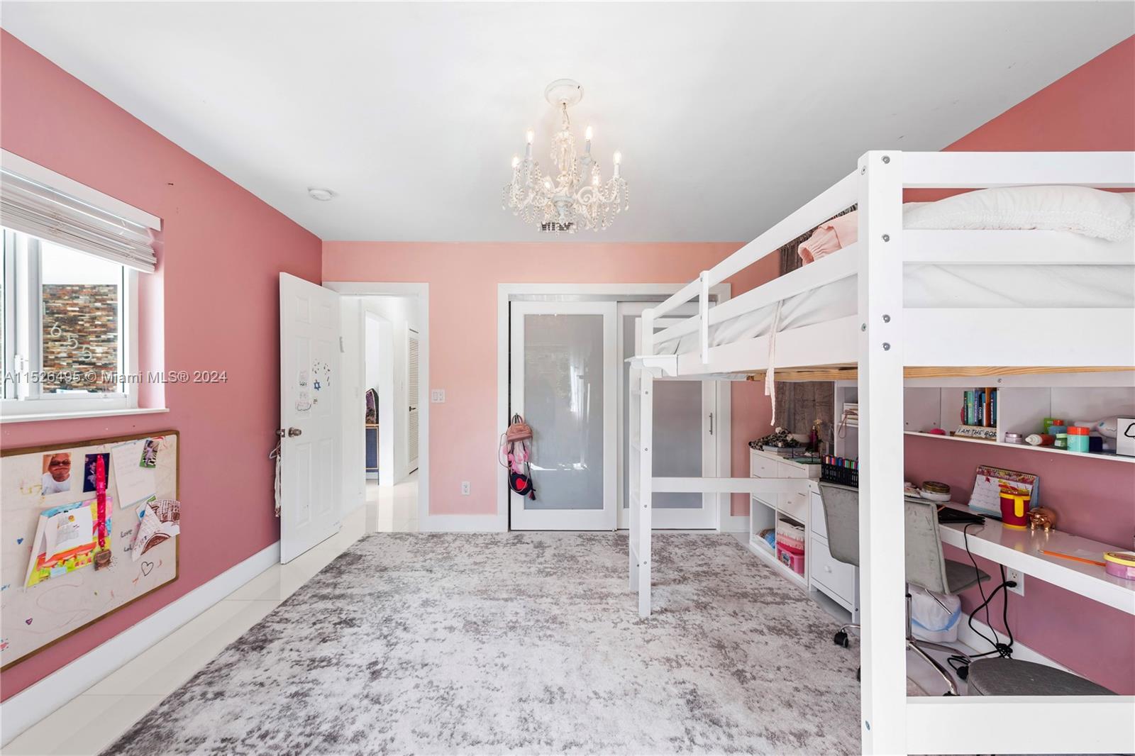 PARK PLAZA - Residential