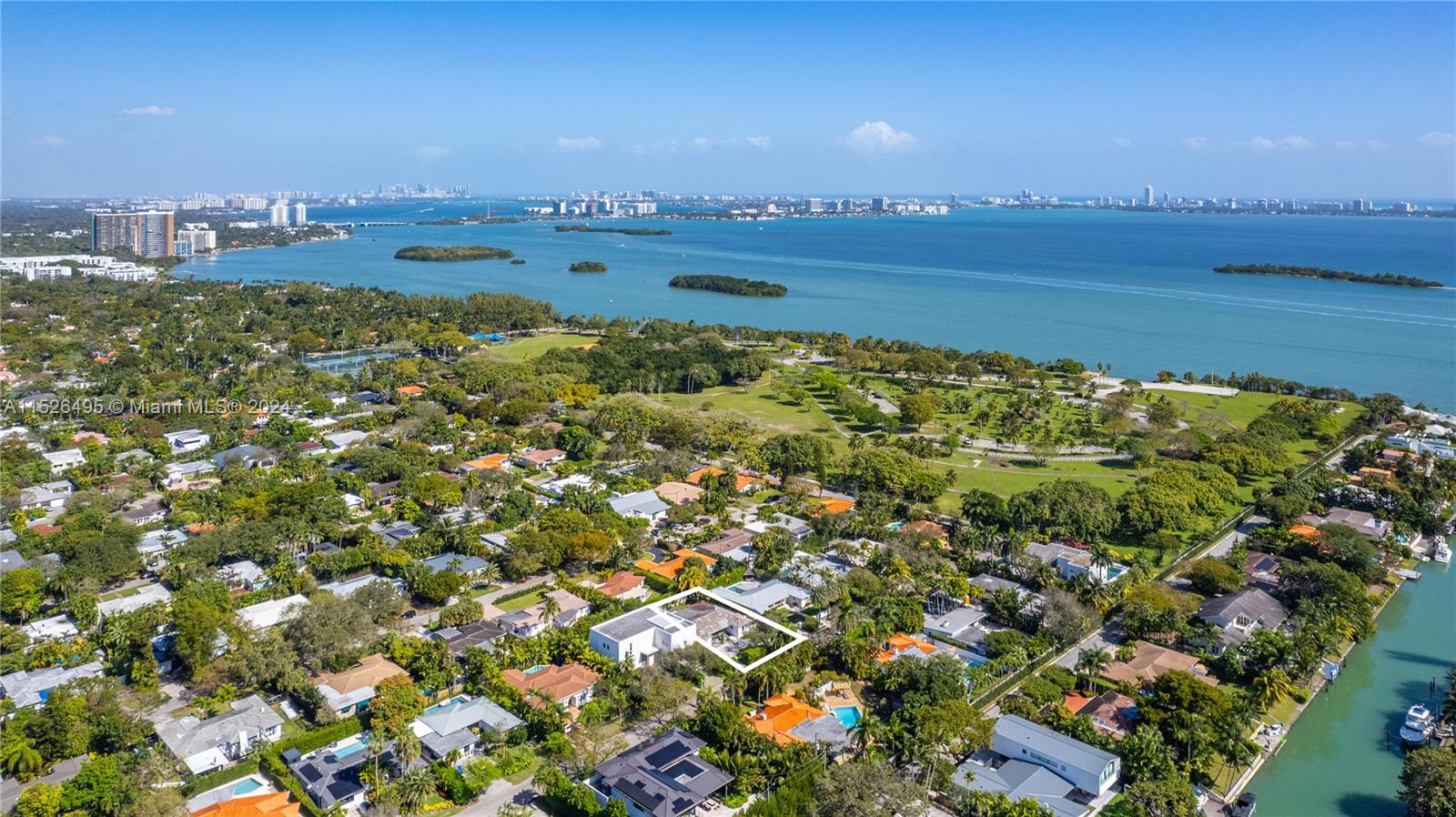 PARK PLAZA - Residential