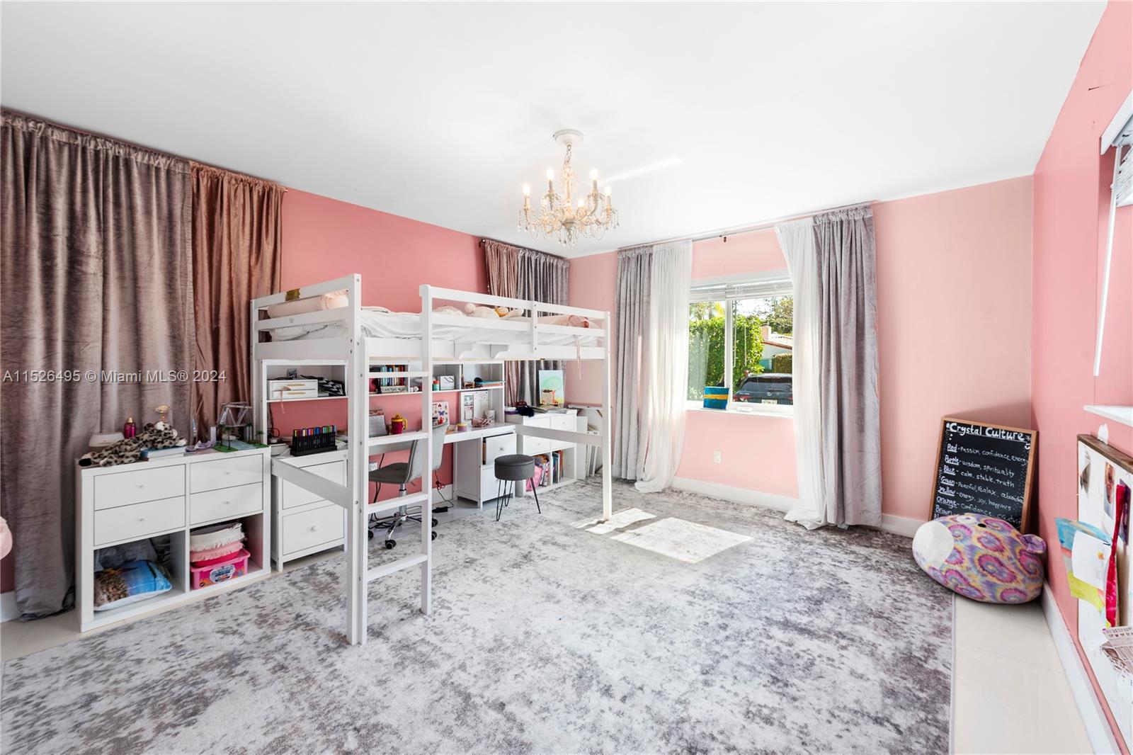 PARK PLAZA - Residential