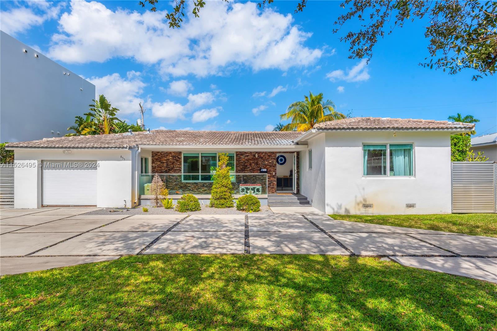 PARK PLAZA - Residential