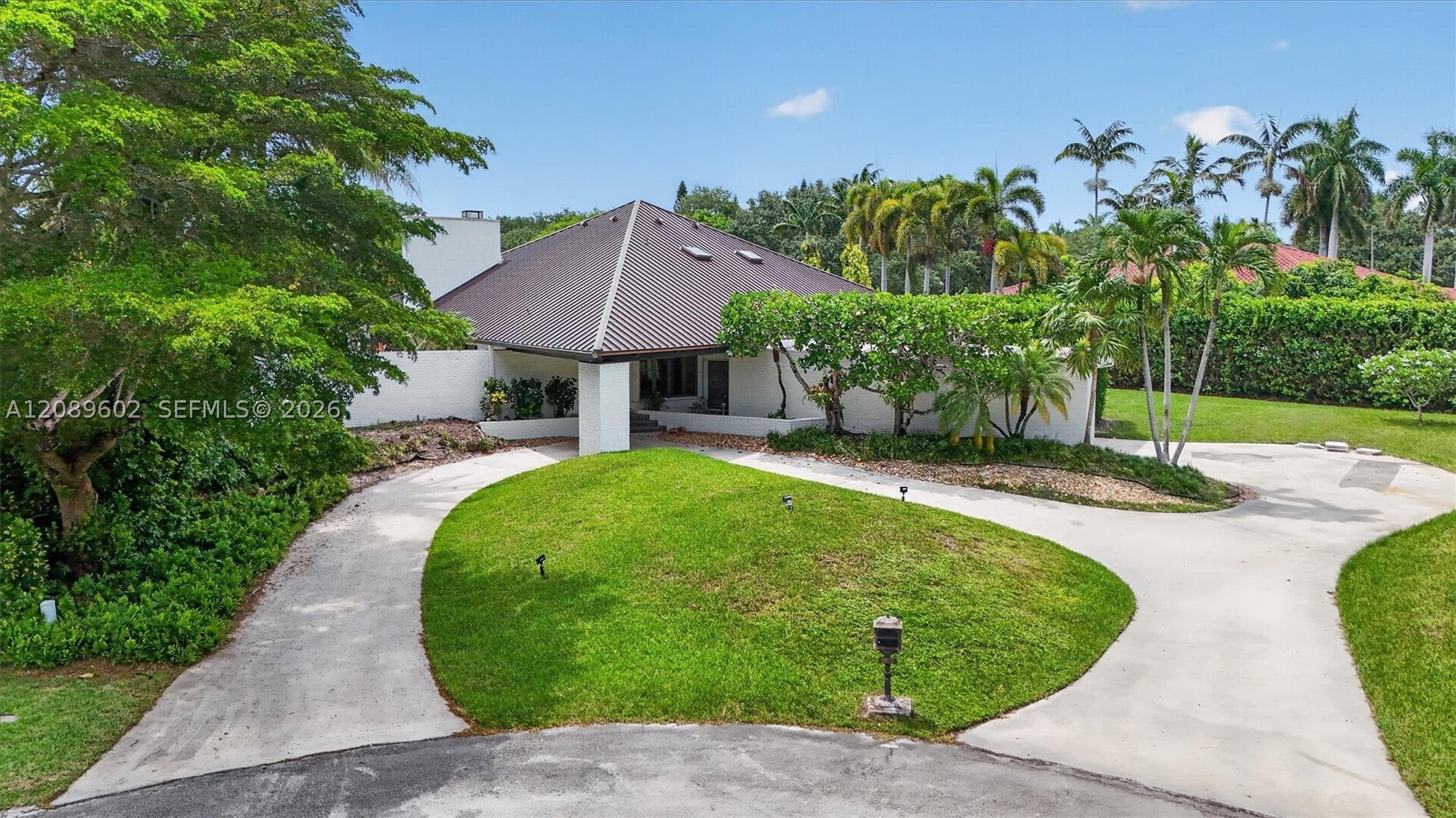 8925 SW 102nd Ter 0