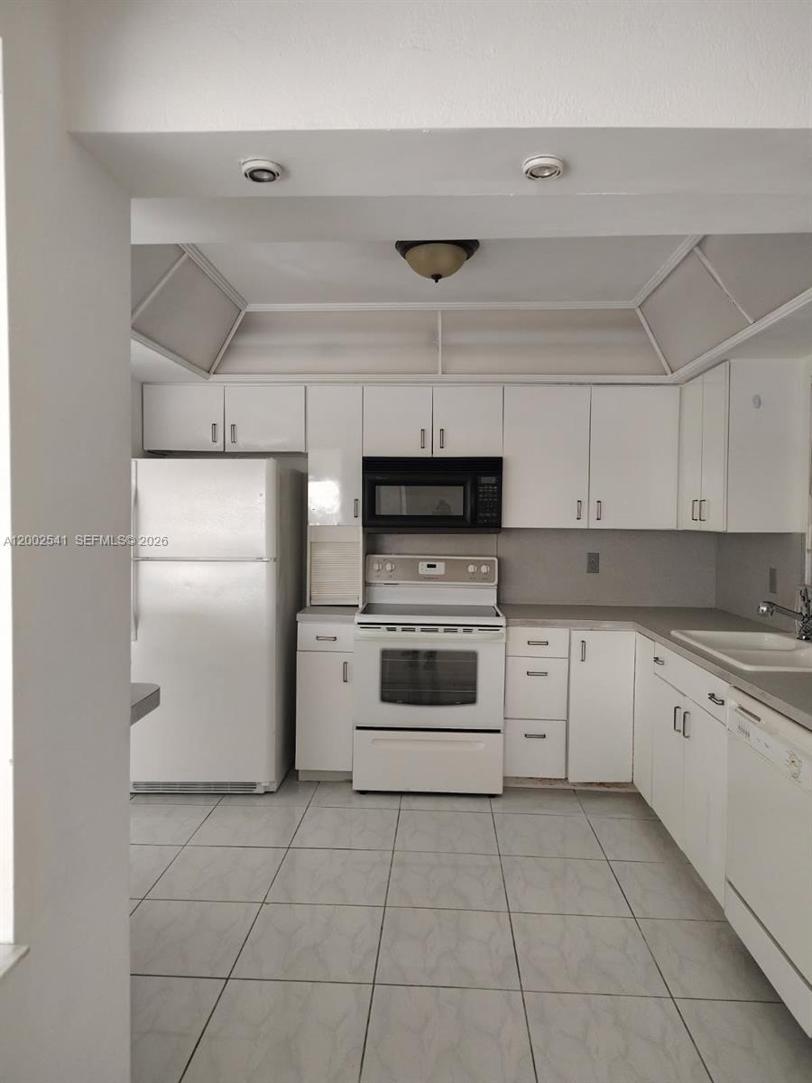 200 NE 12th Ave 1C