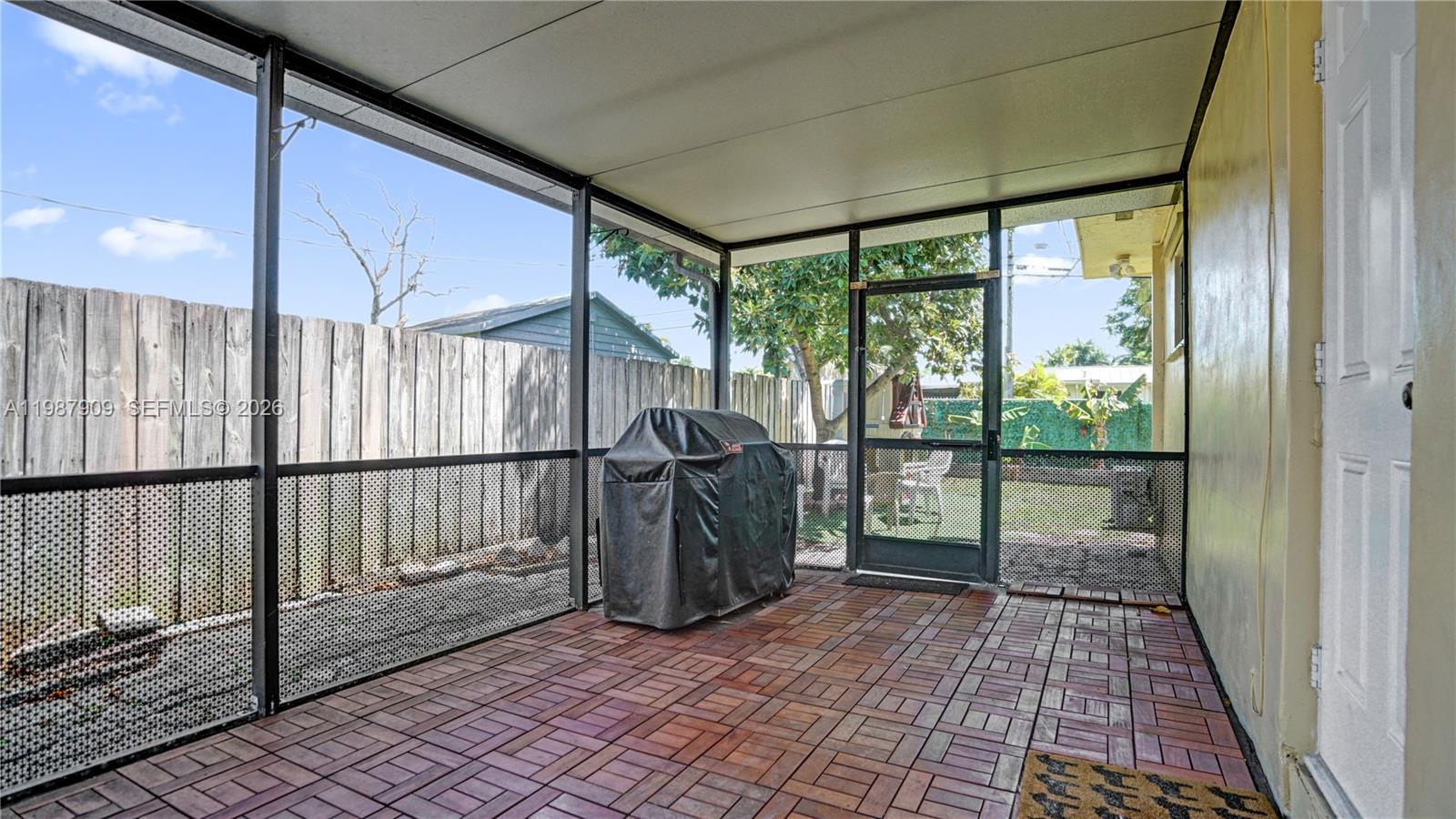 BREEZY MANOR AMENDED - Residential