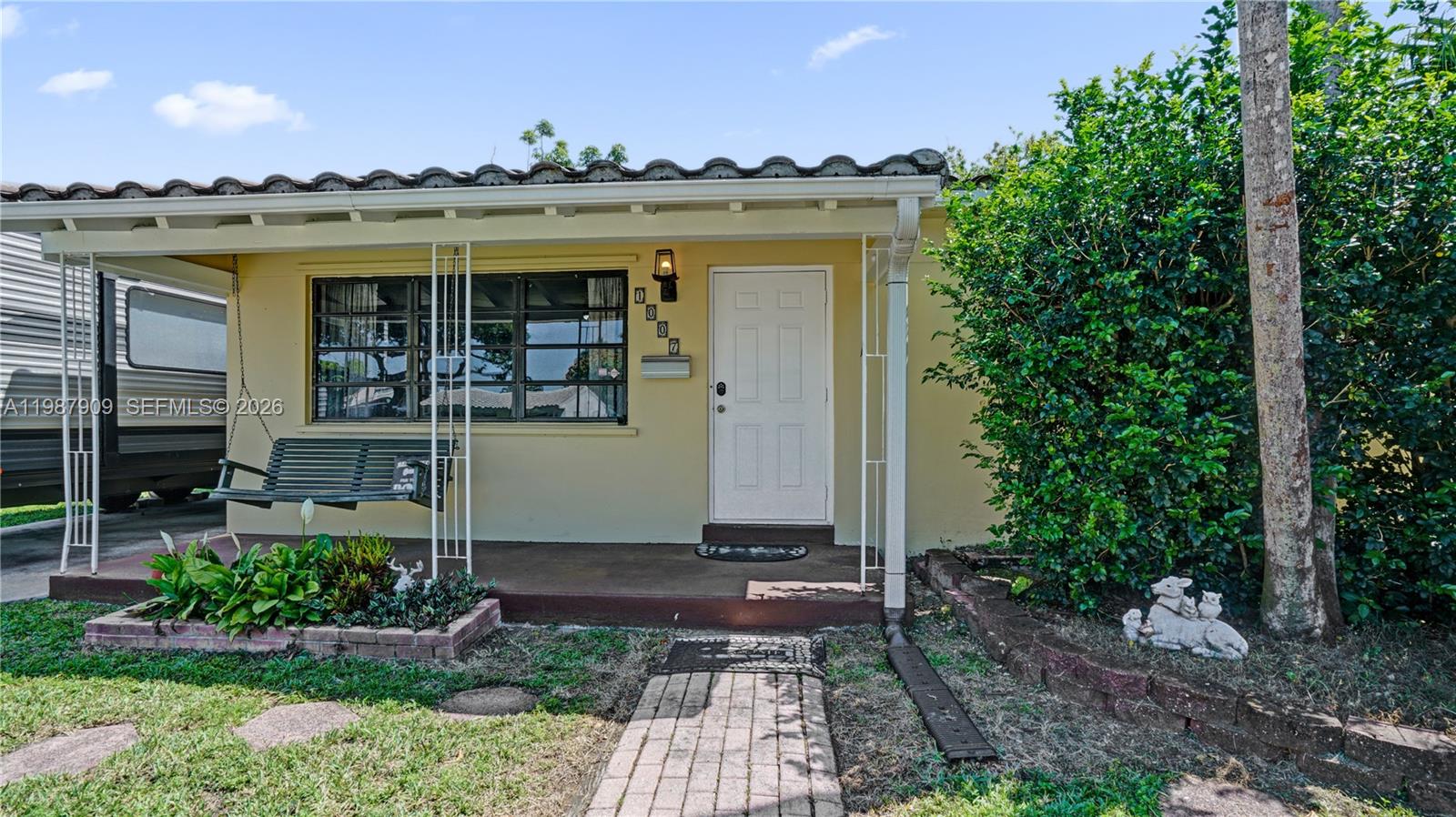 BREEZY MANOR AMENDED - Residential