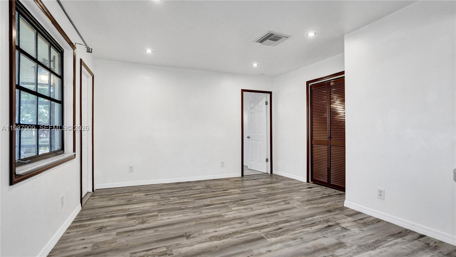 BREEZY MANOR AMENDED - Residential